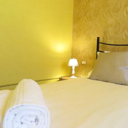 Wine Malvasia Apartment Florence